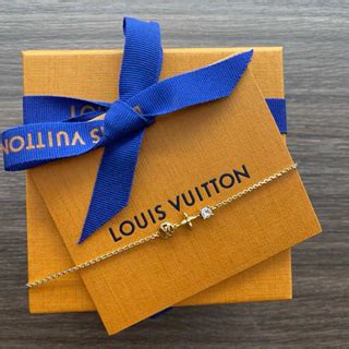 ช้อป Louis Vuitton สร้อยข้อมือ ง่าย ๆ บน Shopee .